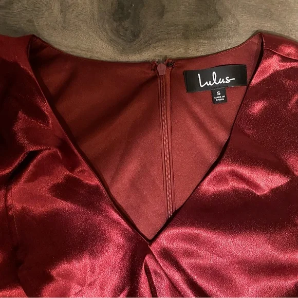 NWT Lulu’s Aubrianna Wine Red Satin Ruffled Mini Dress - Picture 6 of 12